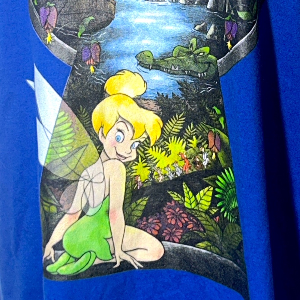 Tinker Bell looking through the keyhole adult large T-shirt NWOT - Picture 3 of 8
